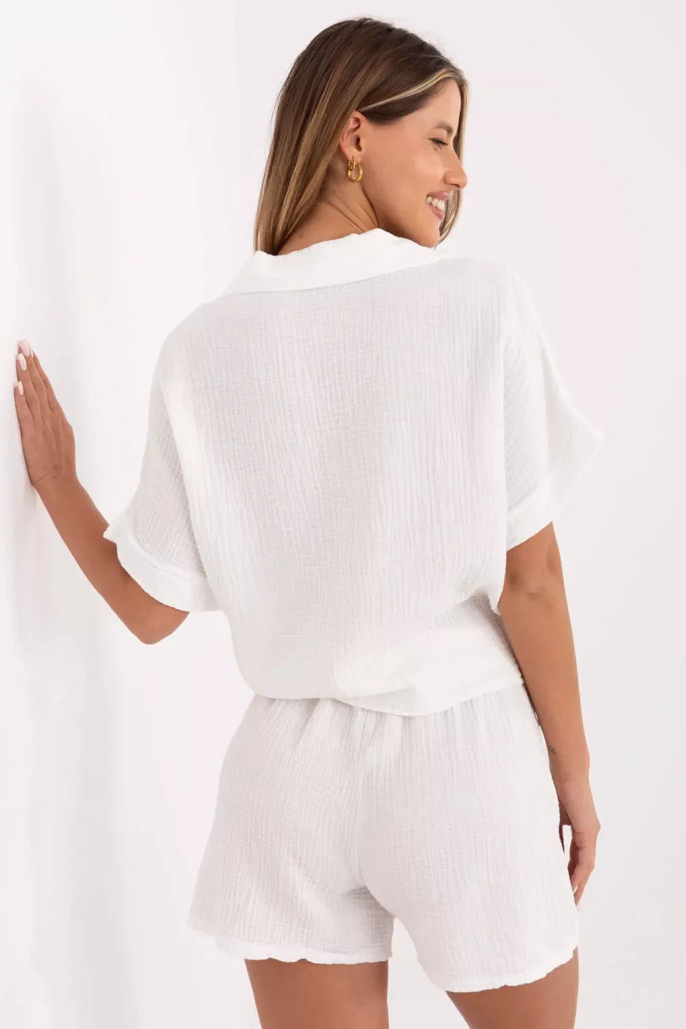 Šortai, modelis 215932 Italy Moda