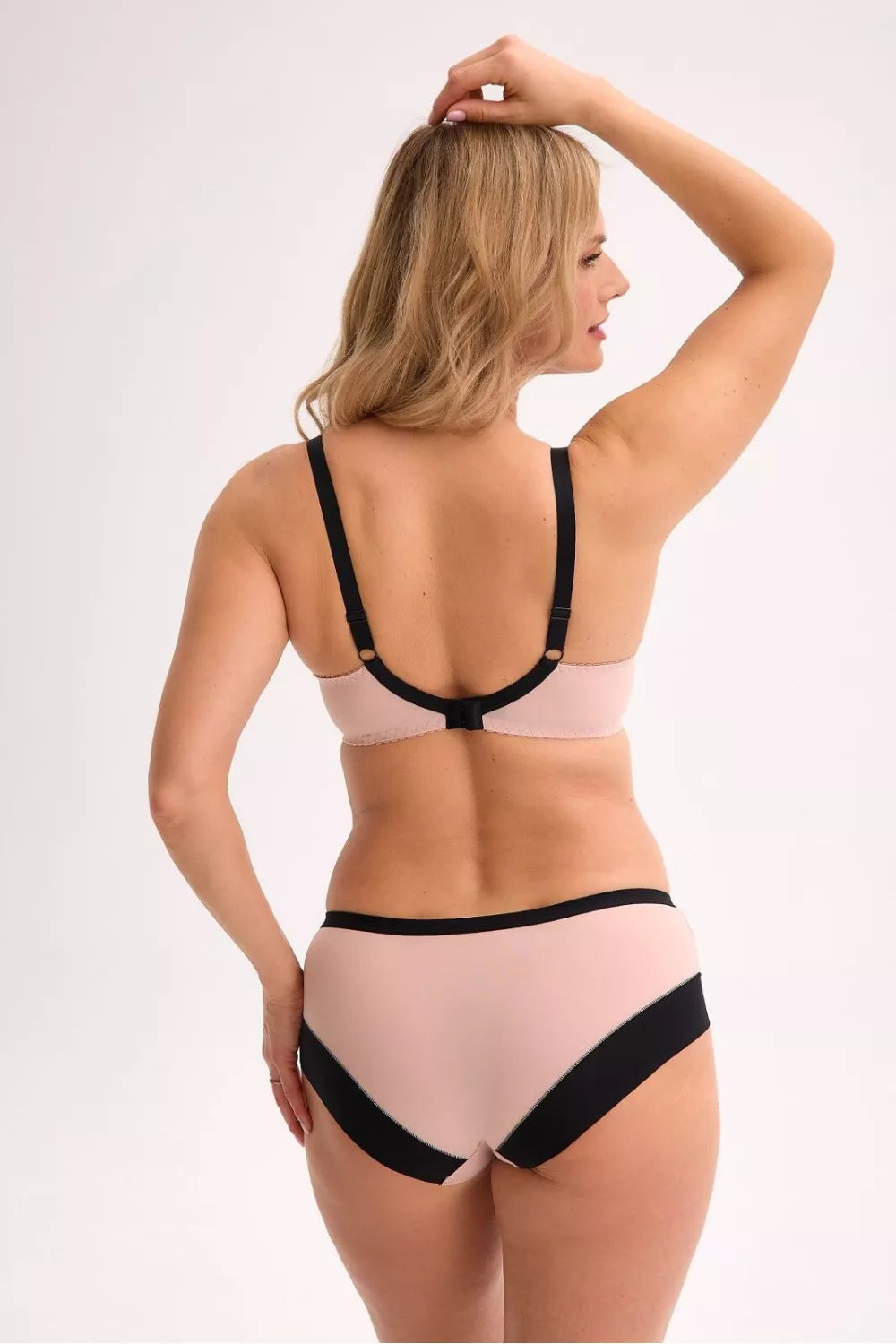 Pusiau minkštas modelis 215936 Gaia