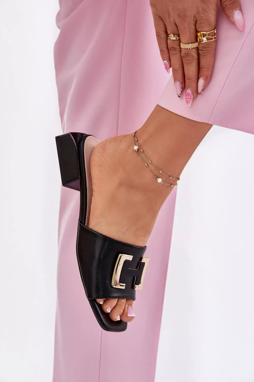 Basutės modelis 215983: Ženkite stilingai