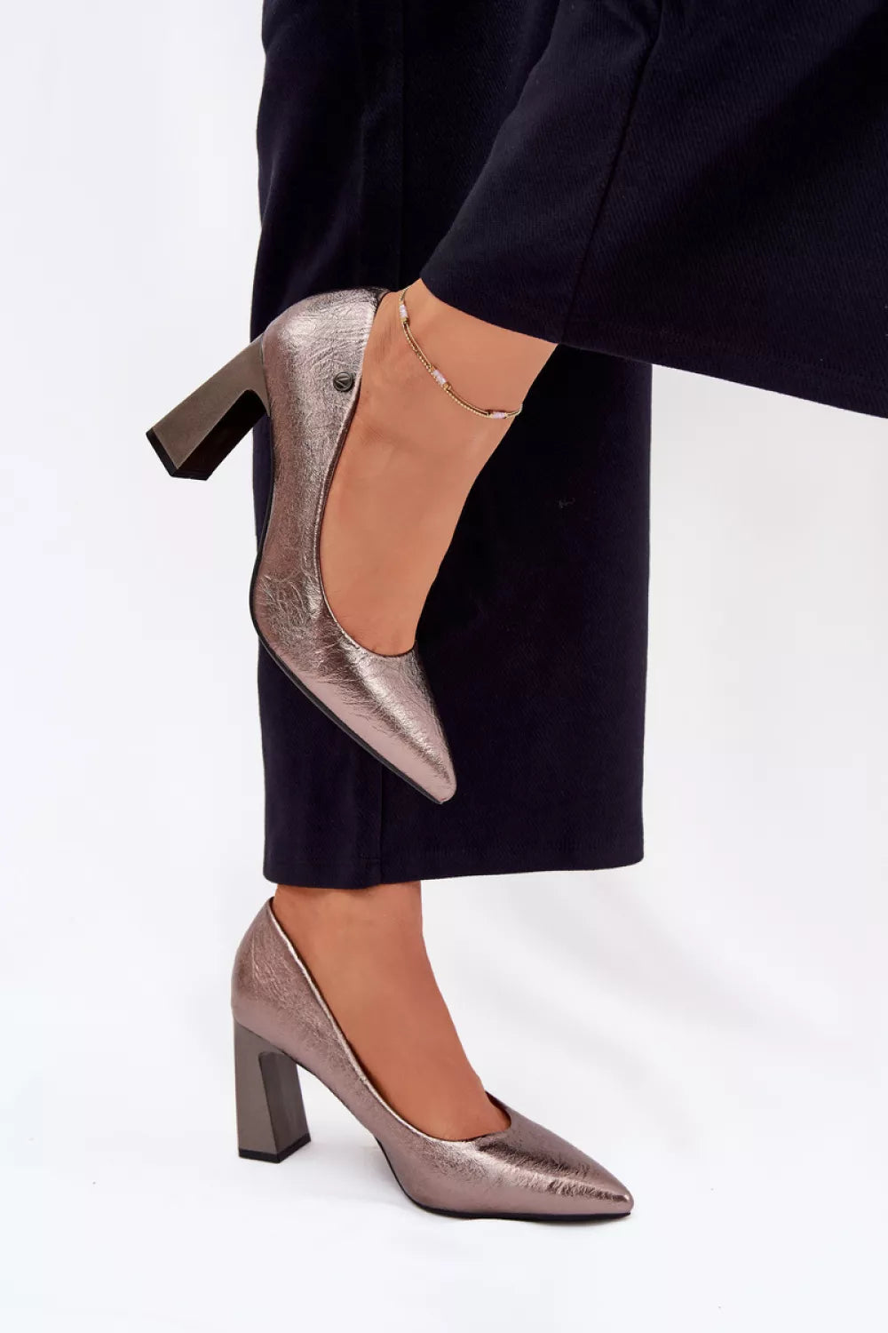 Siurbliai su blokiniu kulnu, modelis 216311 Step in style
