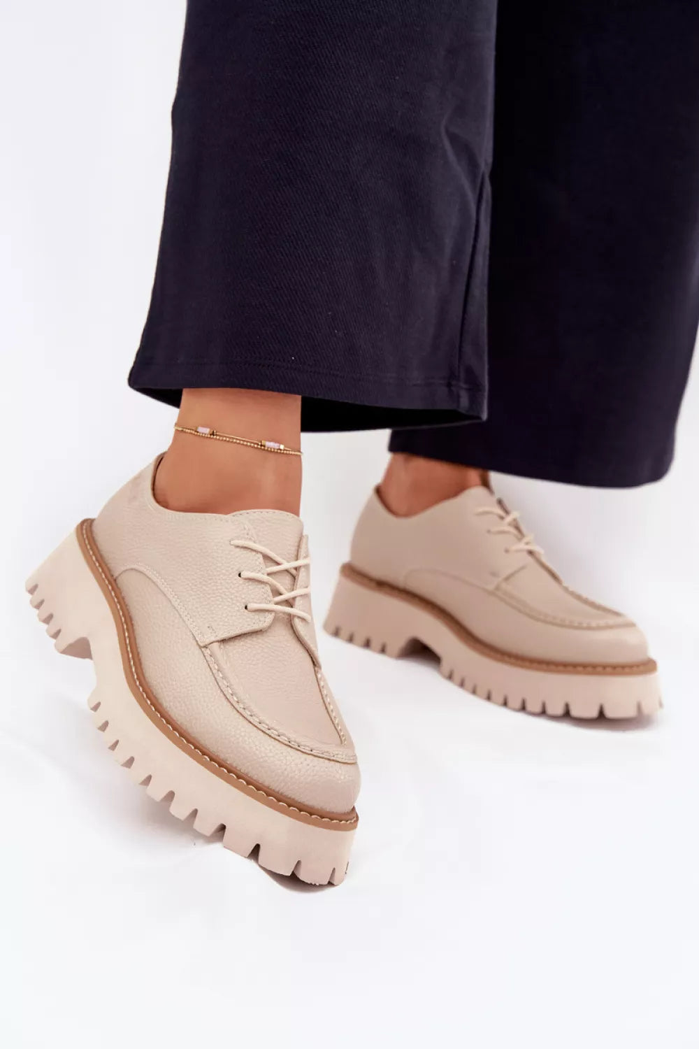 Pusbačiai, modelis 216317 Step in style