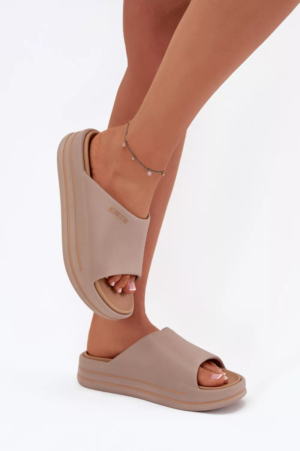 Šlepetės modelis 216429 Step in style