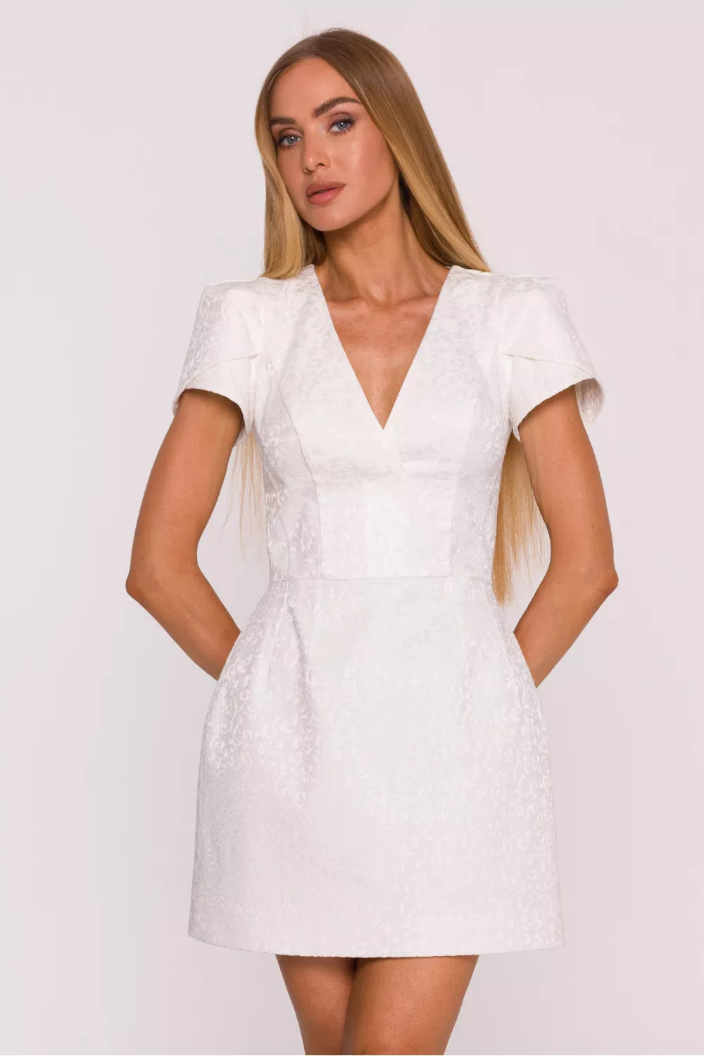 Kokteilinė suknelė modelis 216603 Moe