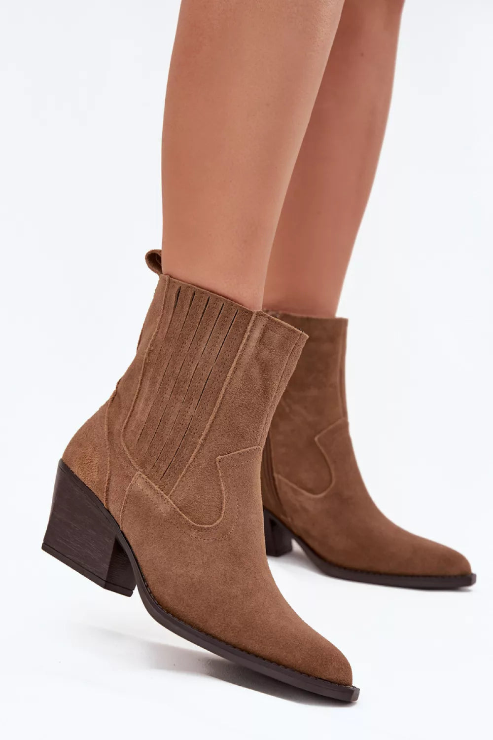 Bateliai su kulnu, modelis 216645 Step in style