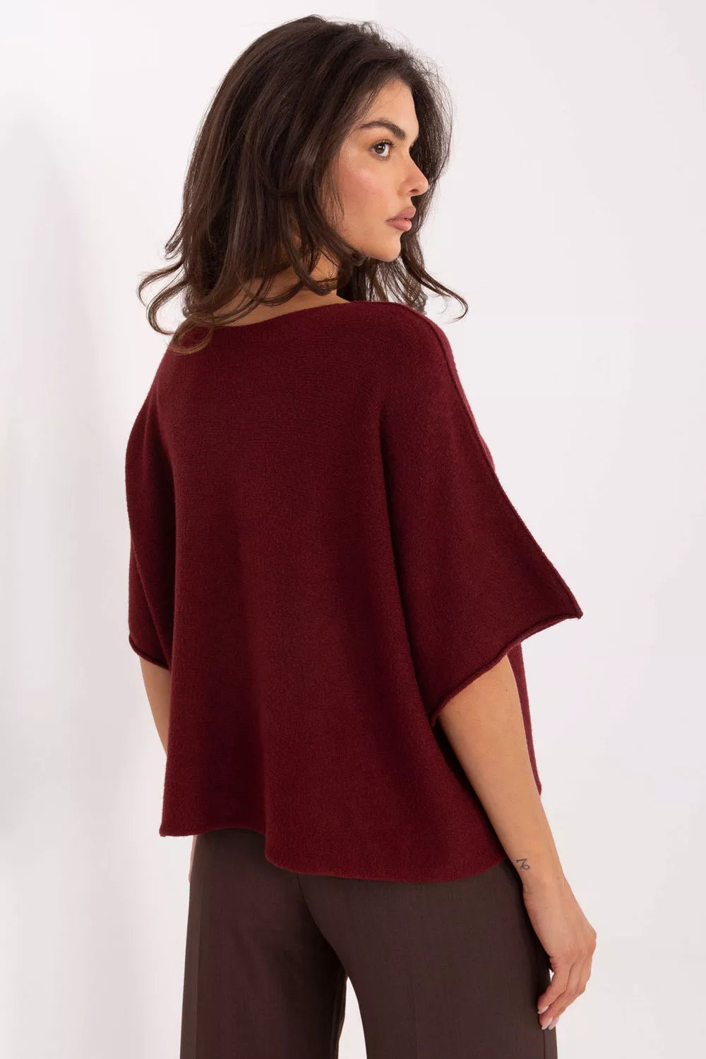 Megztinis trumpomis rankovėmis, modelis 216680 Italy Moda