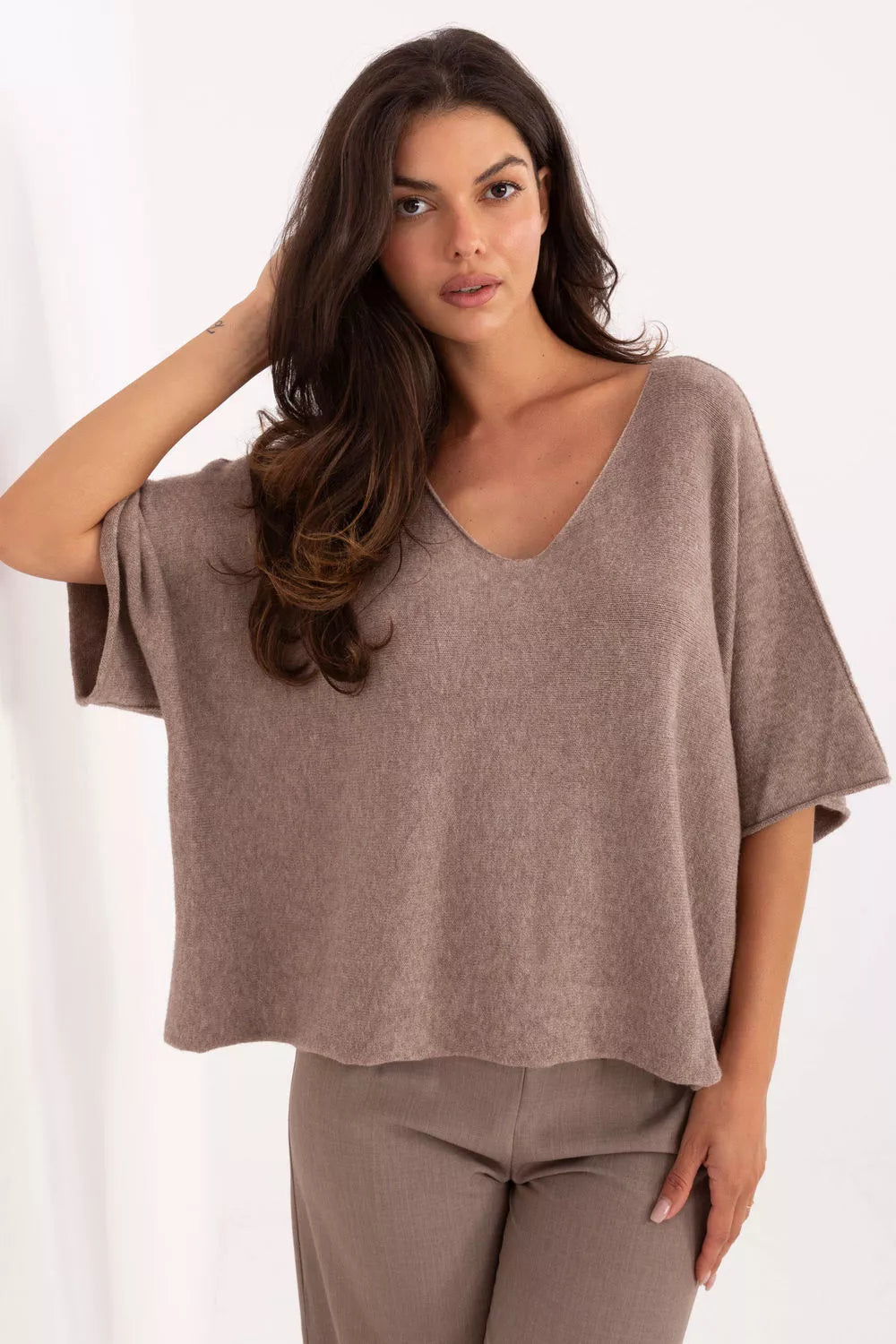Megztinis trumpomis rankovėmis, modelis 216681 Italy Moda