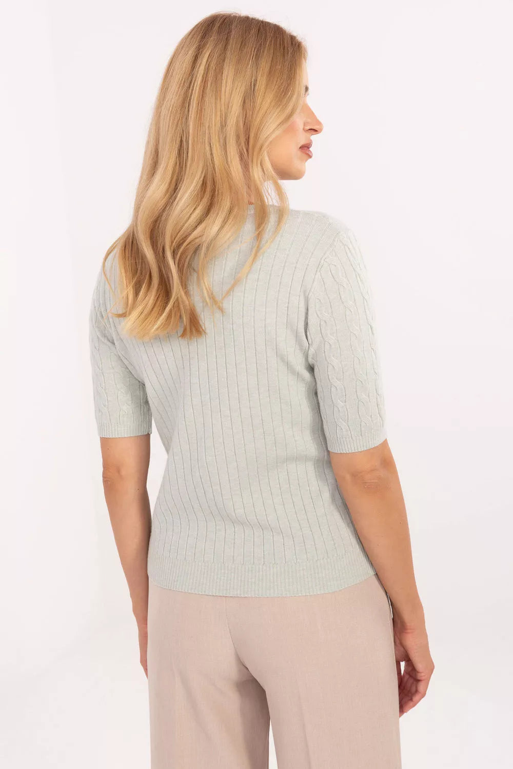 Megztinis trumpomis rankovėmis, modelis 216759, gamyklinė kaina.