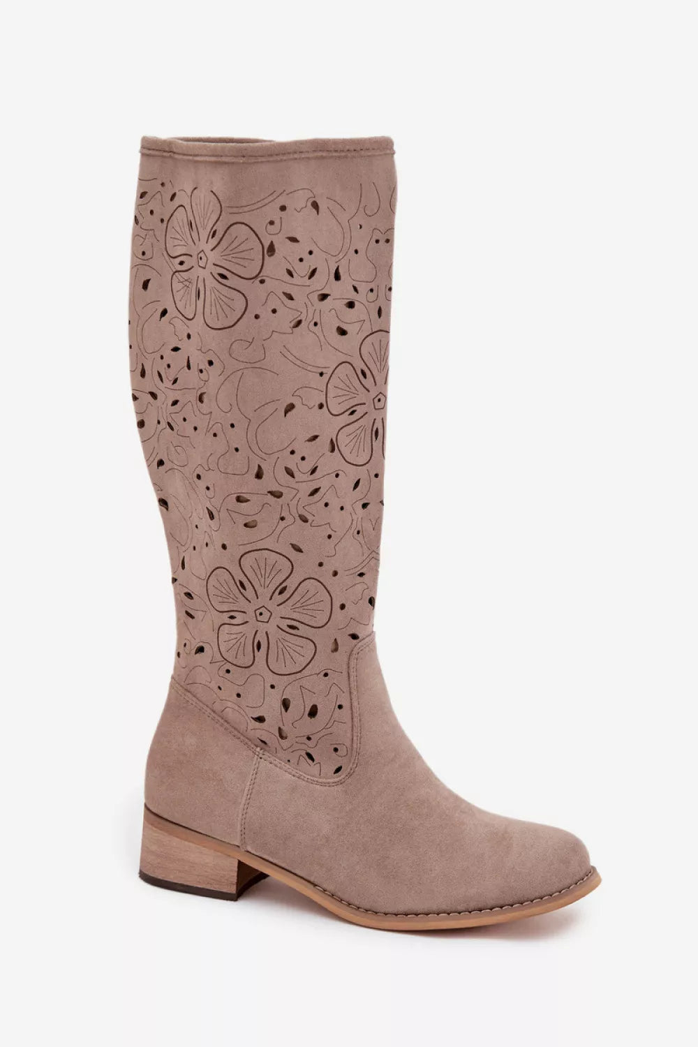 Aulinukai su kulnu, modelis 216786 Step in style