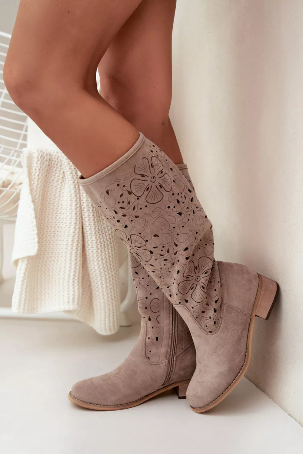 Aulinukai su kulnu, modelis 216786 Step in style