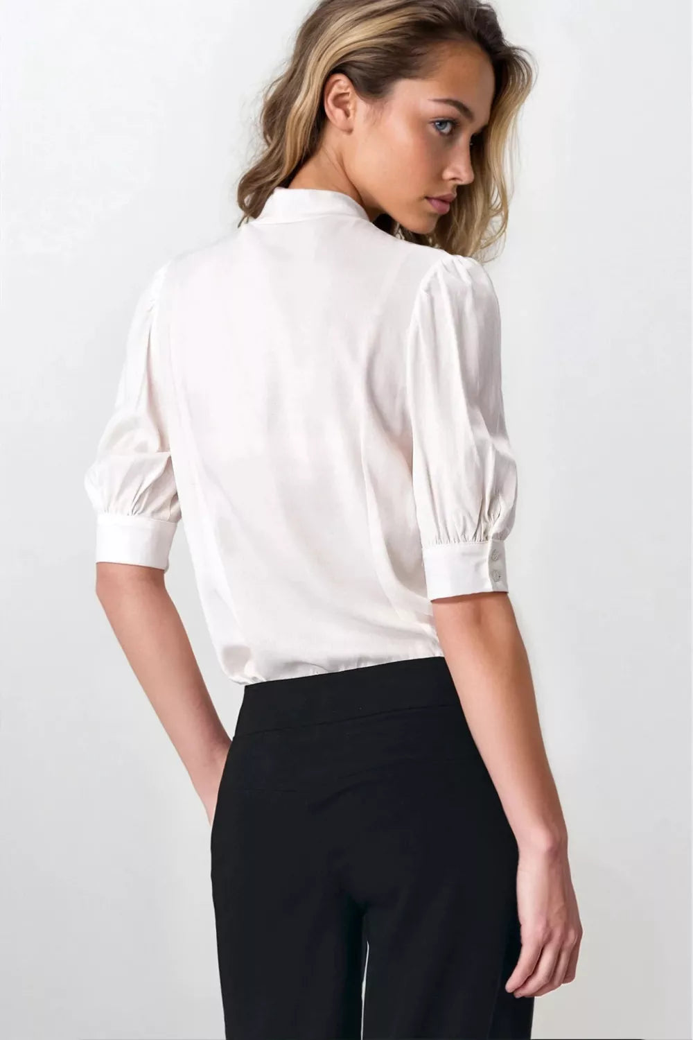 Bluzonė modelis 216912 Nife