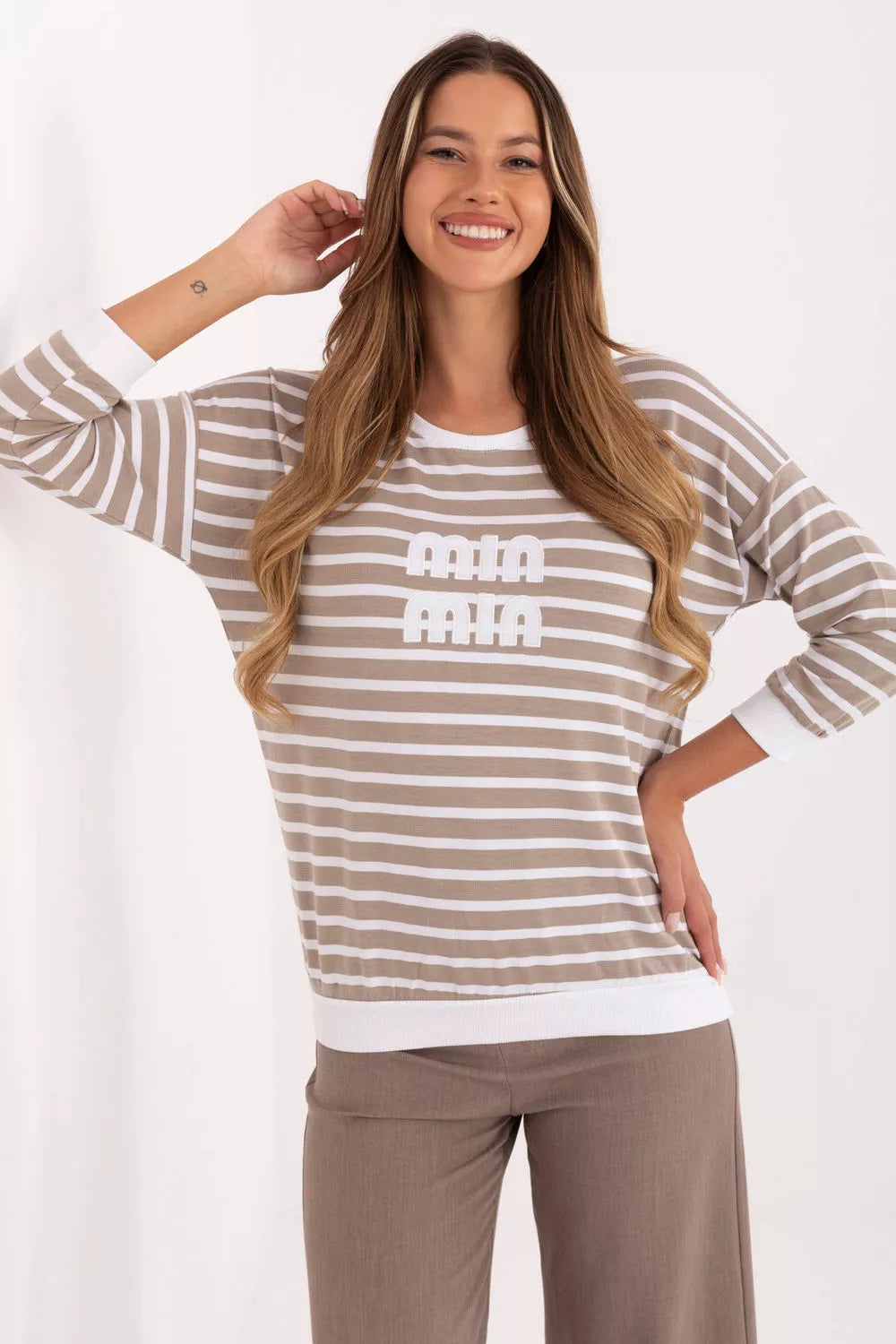 Bluzonas modelis 217308 Relevance