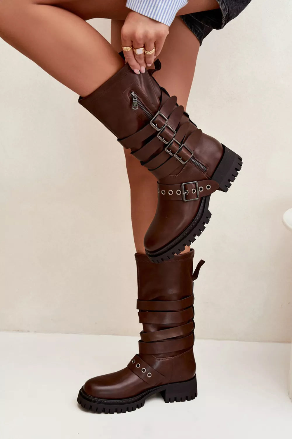 Aulinukai iki šlaunų, modelis 217749, Step in style