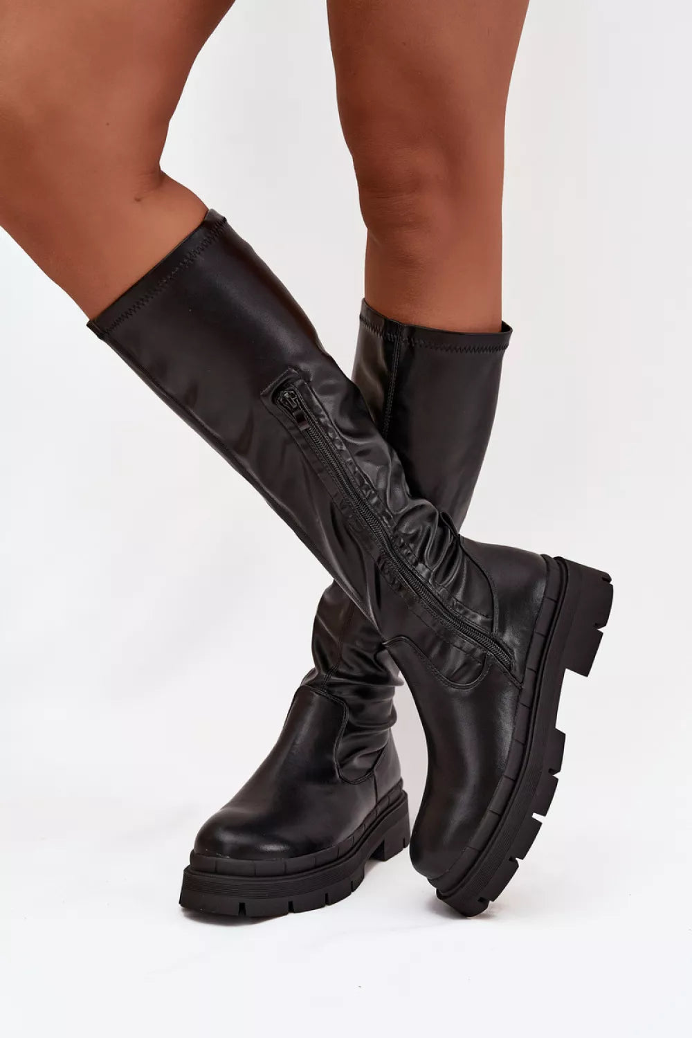 Šlaunų ilgio batai modelis 217764 Step in style