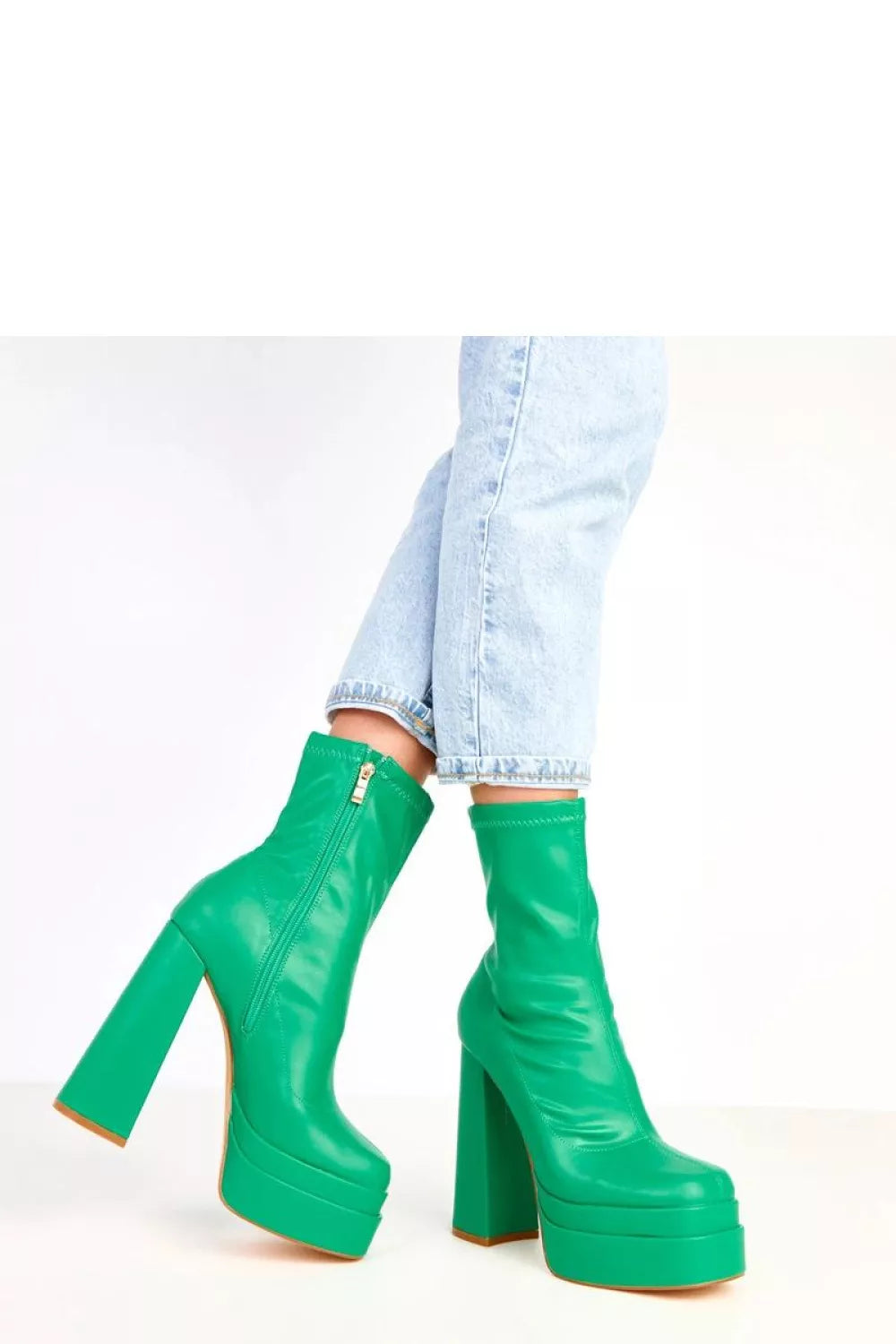 Aulinukai su kulnu modelis 217894 Solea