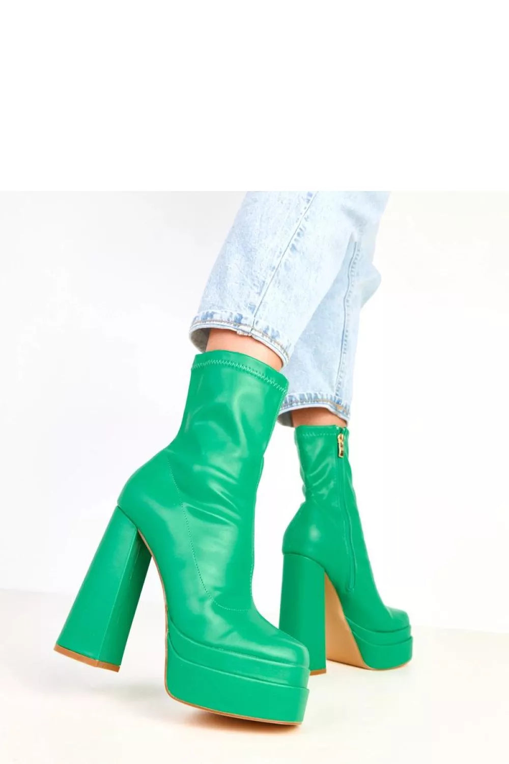 Aulinukai su kulnu modelis 217894 Solea