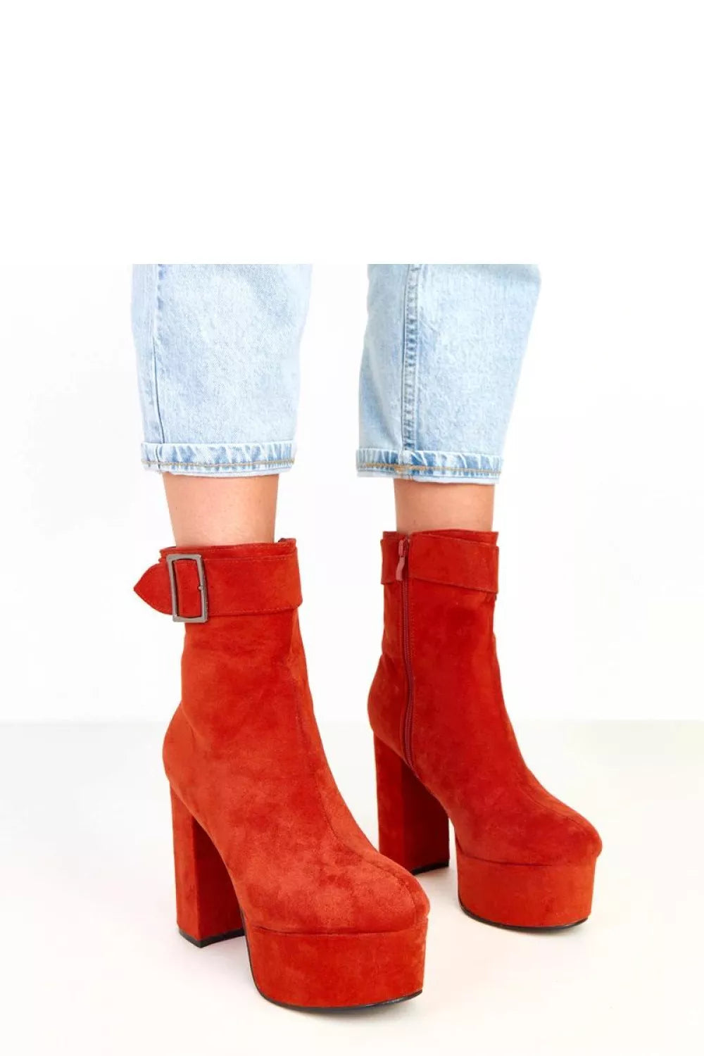 Auliniai batai su kulnu modelis 217921 Solea