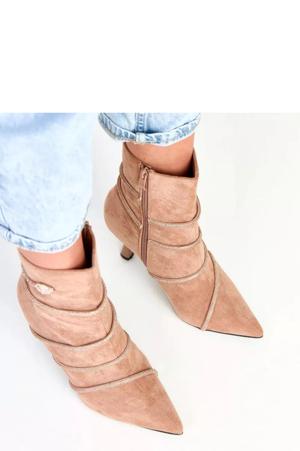 Aulinukai su kulnu, modelis 217923 Solea