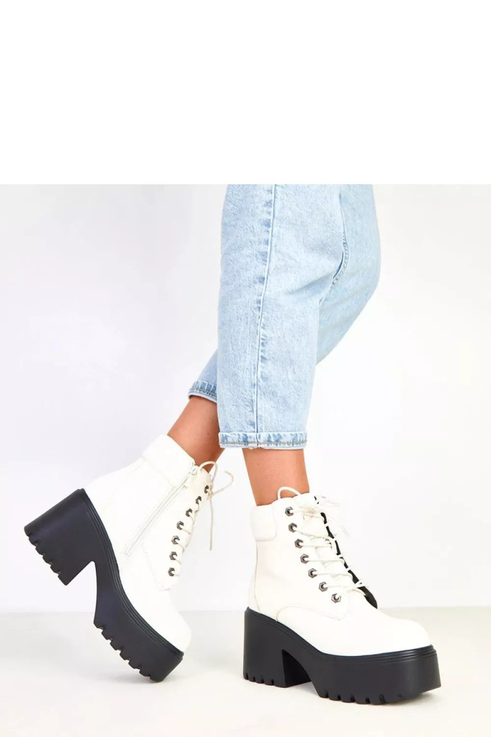 Aulinukai su kulnu, modelis 217926 Solea