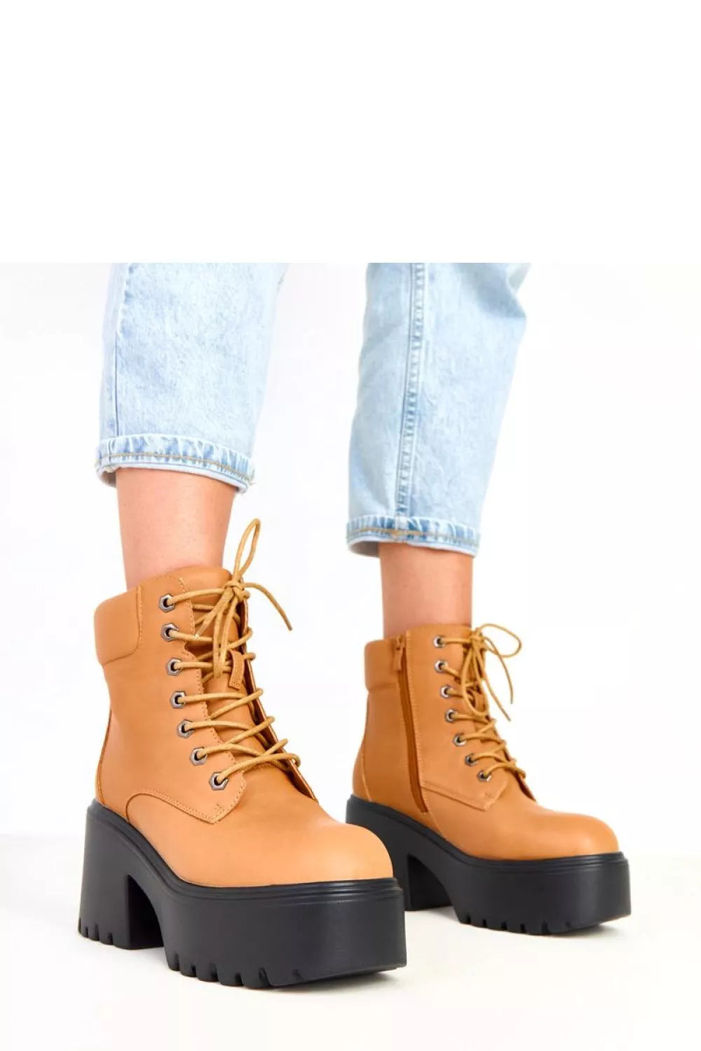 Aukštakulniai batai, modelis 217927 Solea