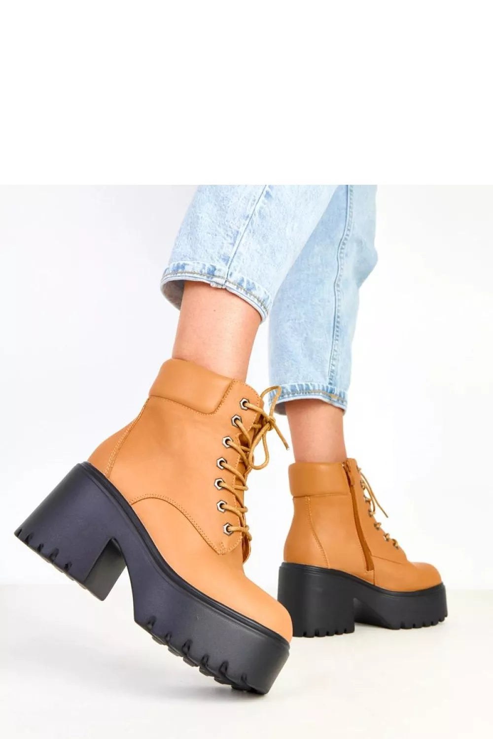 Aukštakulniai batai, modelis 217927 Solea