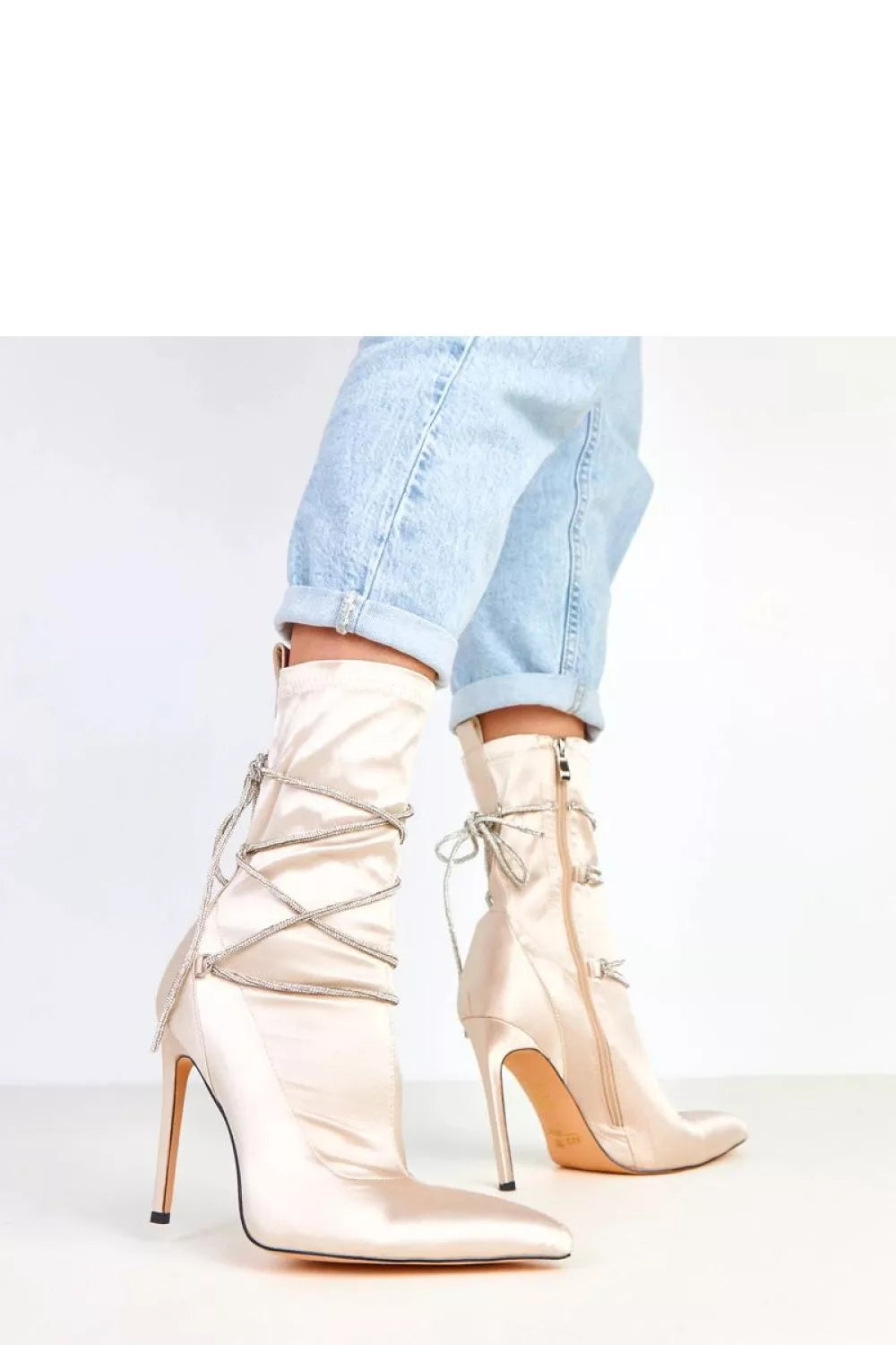 Aulinukai su kulnu, modelis 217942 Solea