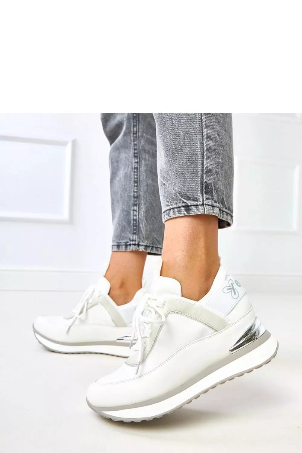 Sportiniai batai modelis 217946 Solea