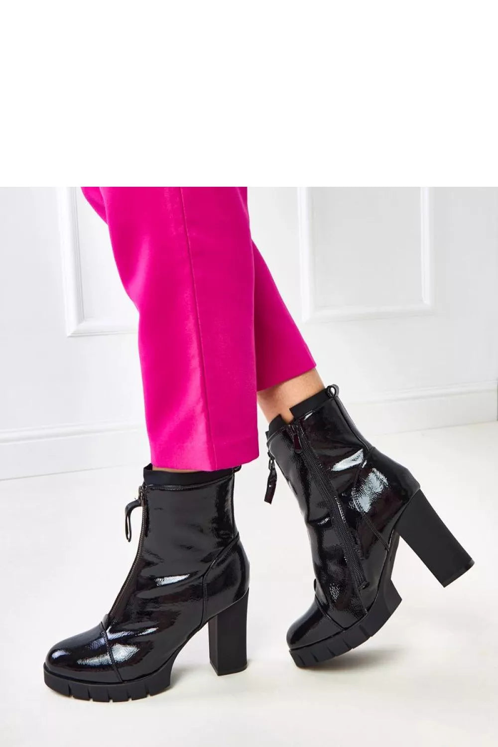 Aulinukai su kulnu, modelis 217947 Solea