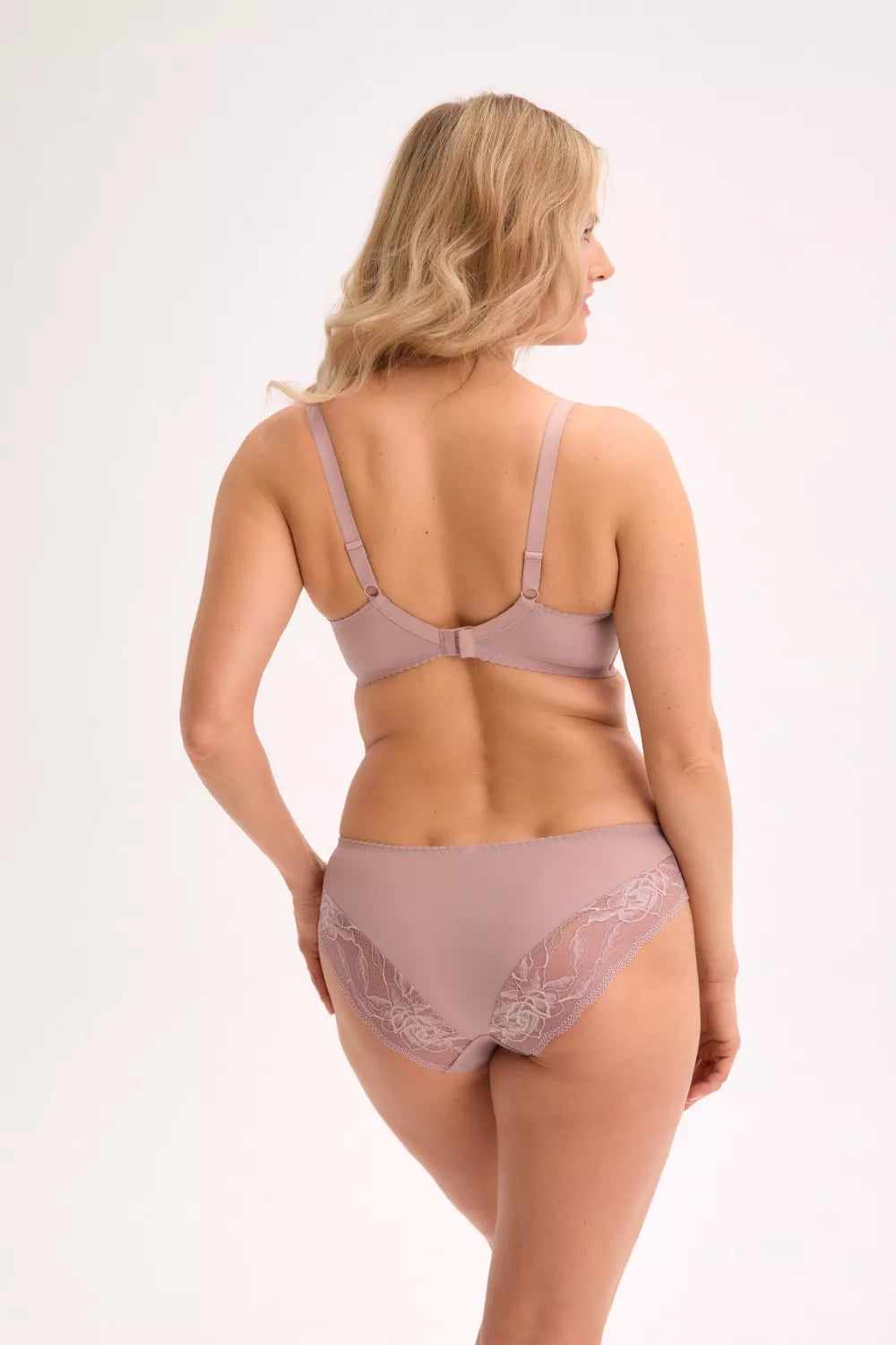 Pusiau minkštas modelis 217964 Gaia