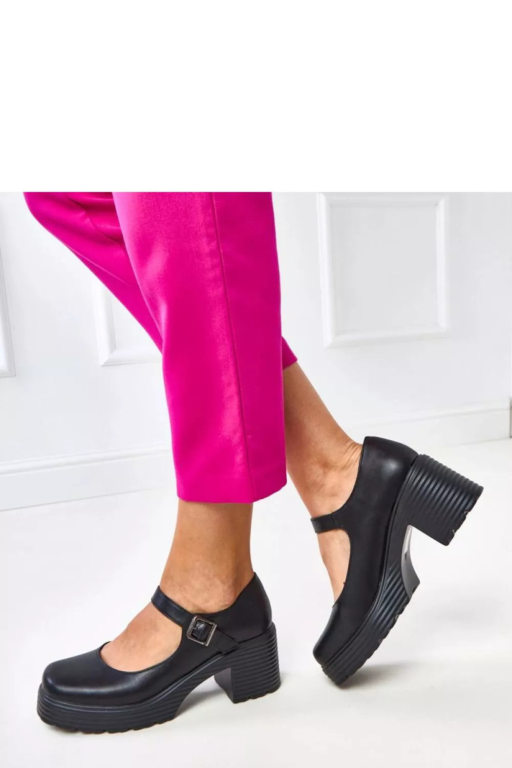 Žemi kulniniai bateliai, modelis 218165 Solea