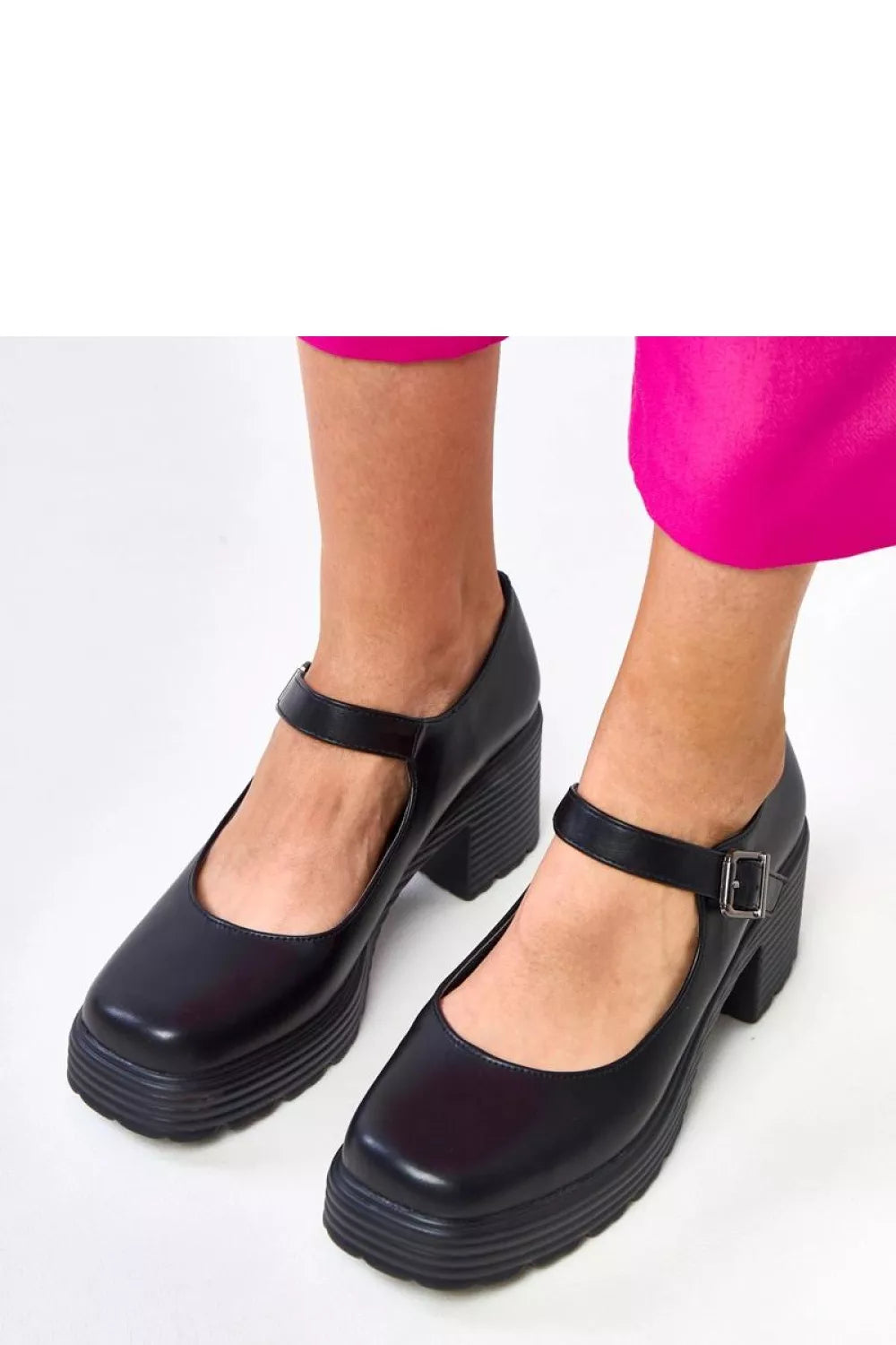 Žemi kulniniai bateliai, modelis 218165 Solea