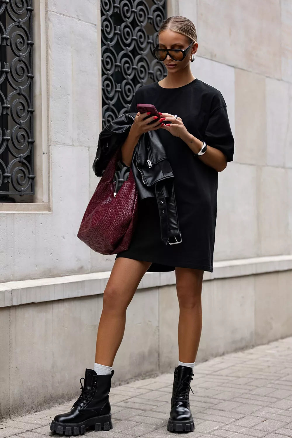 Dieninė suknelė modelis 218317 IVON