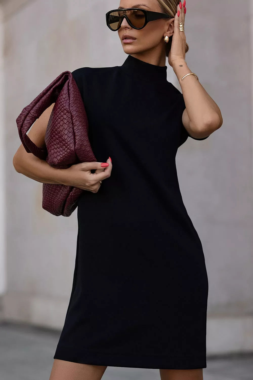 Dieninė suknelė modelis 218320 IVON