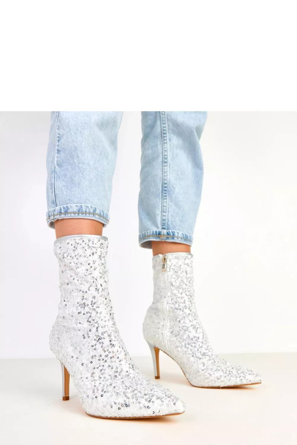 Aulinukai ant kulno, modelis 218359 Solea