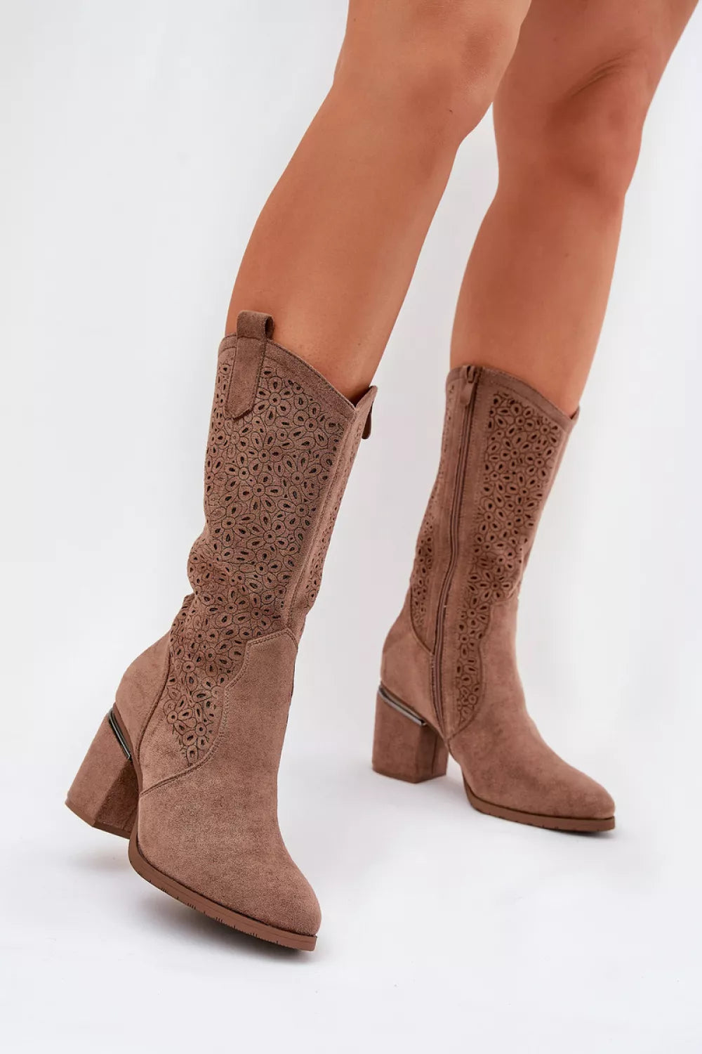 Ažūriniai batai, modelis 218495 Step in style