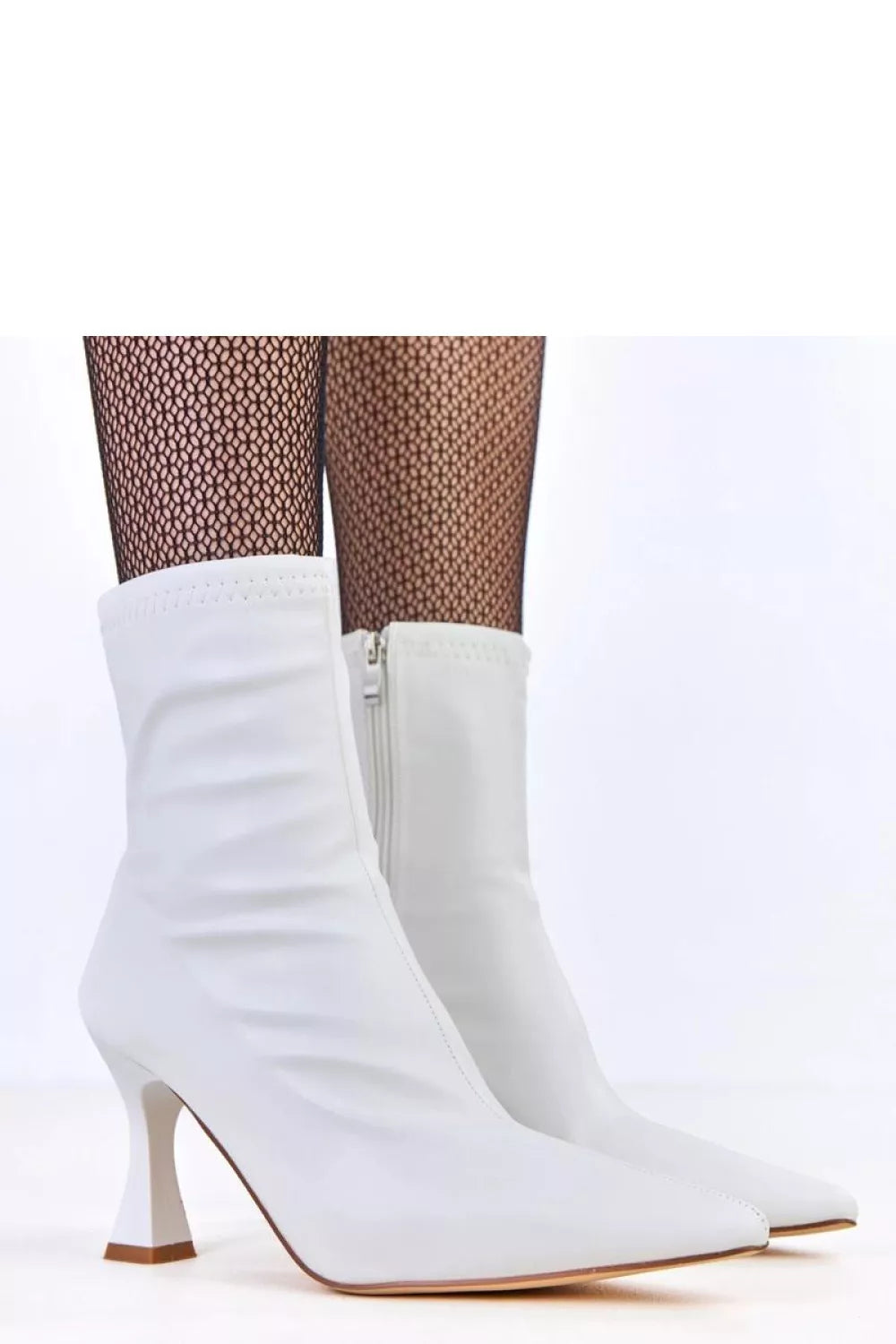 Aulinukai su kulnu, modelis 218541 Solea