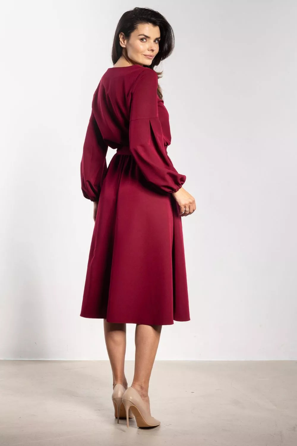 Dieninė suknelė modelis 218991 awama