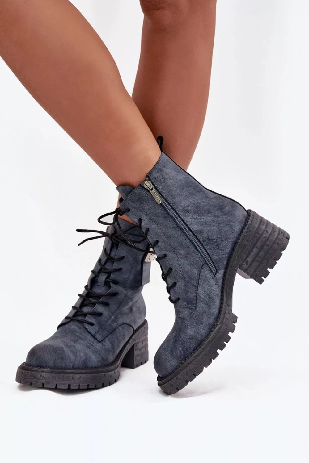 Aulinukai modelis 219111 Step in style