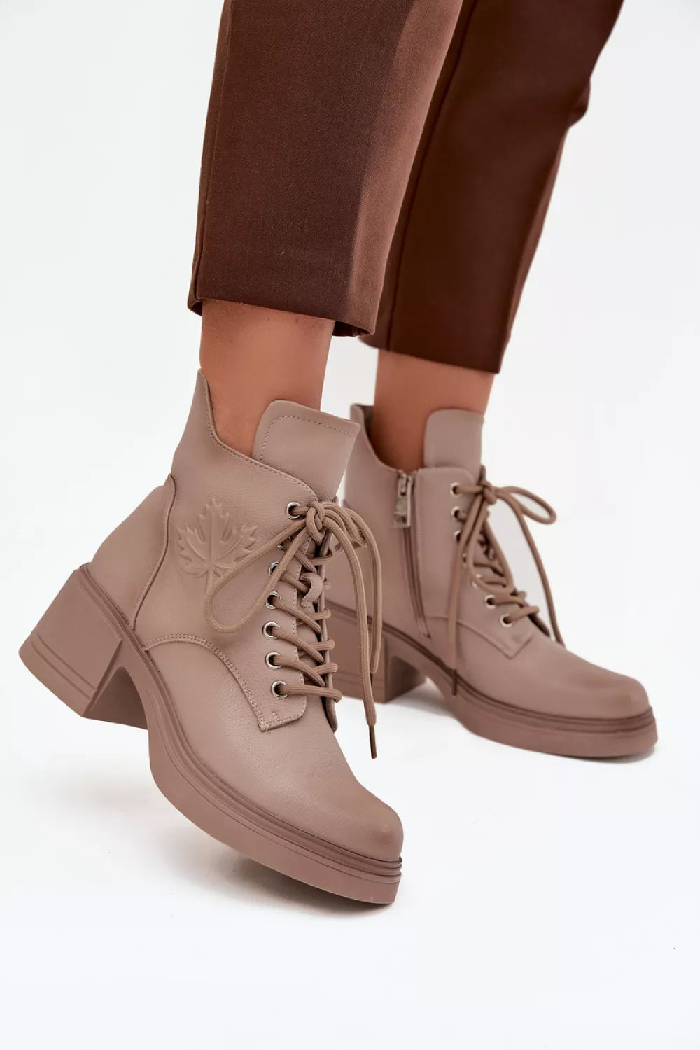 Batai modelis 219255 Step in style