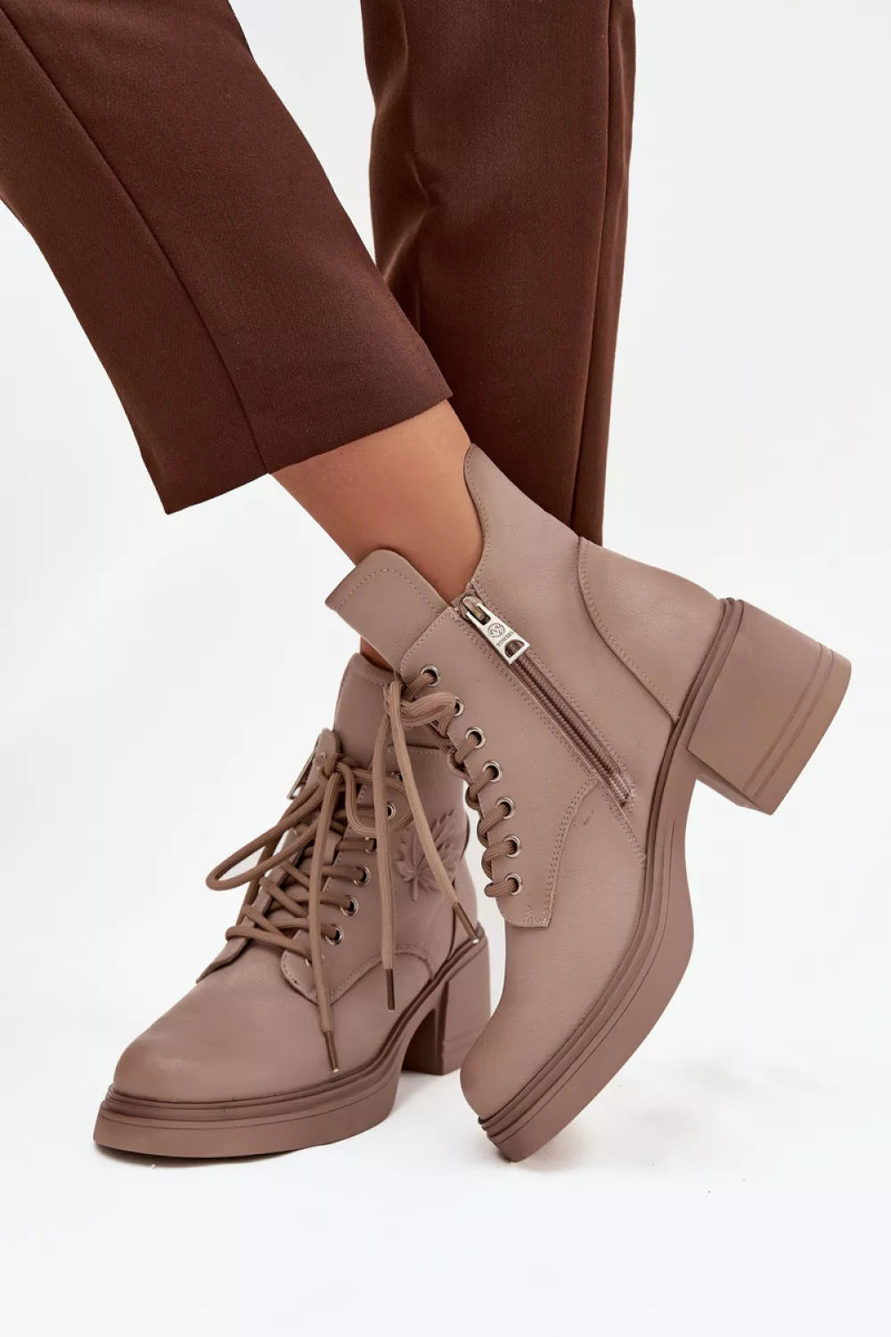 Batai modelis 219255 Step in style