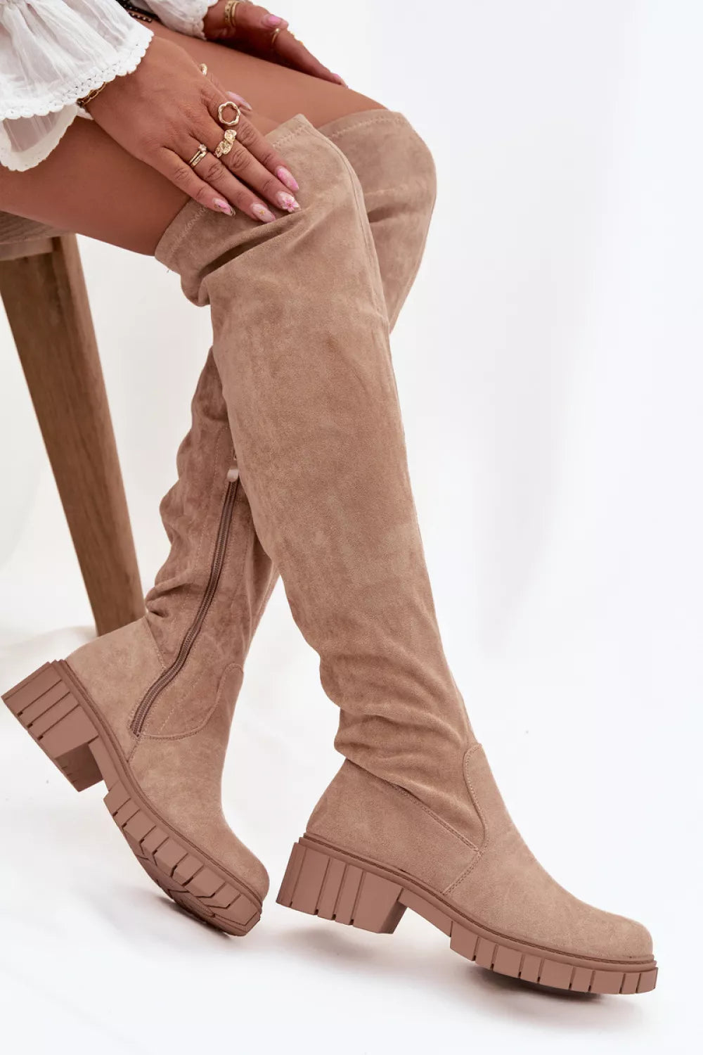 Auliniai batai iki šlaunų, modelis 219260 Step in style