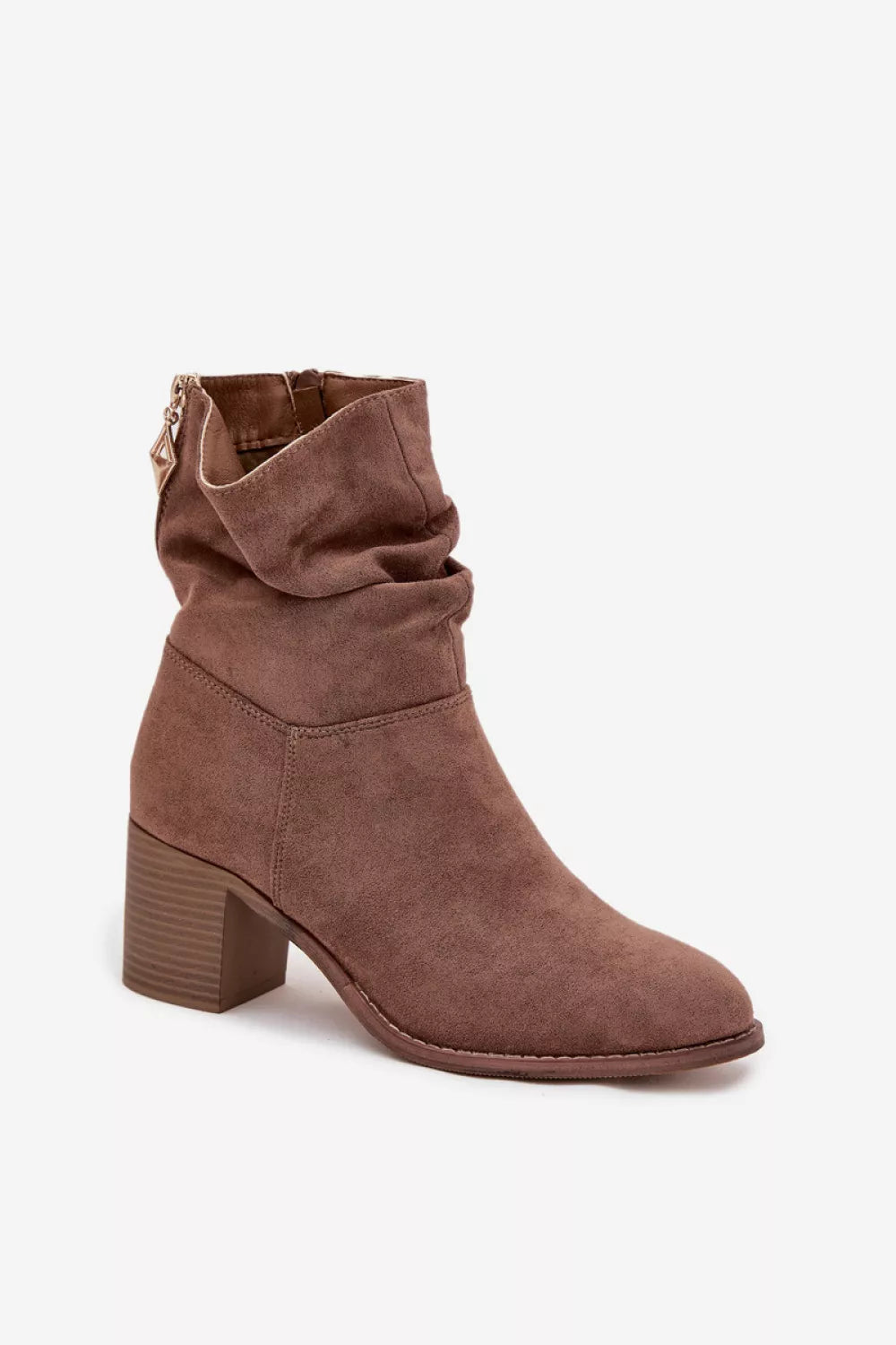 Kulniniai batai modelis 219396 Step in style
