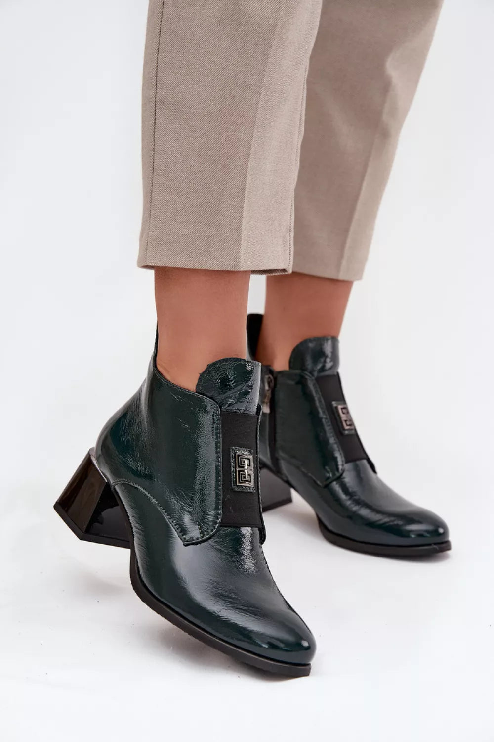 Bateliai su kulnu modelis 219405 Step in style