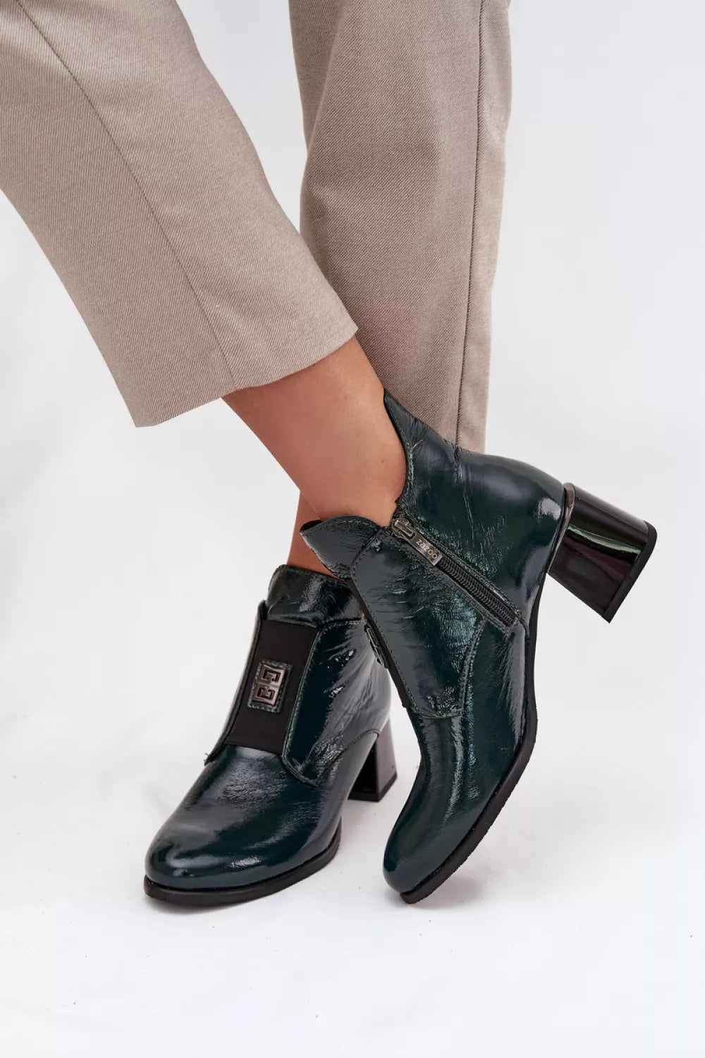 Bateliai su kulnu modelis 219405 Step in style
