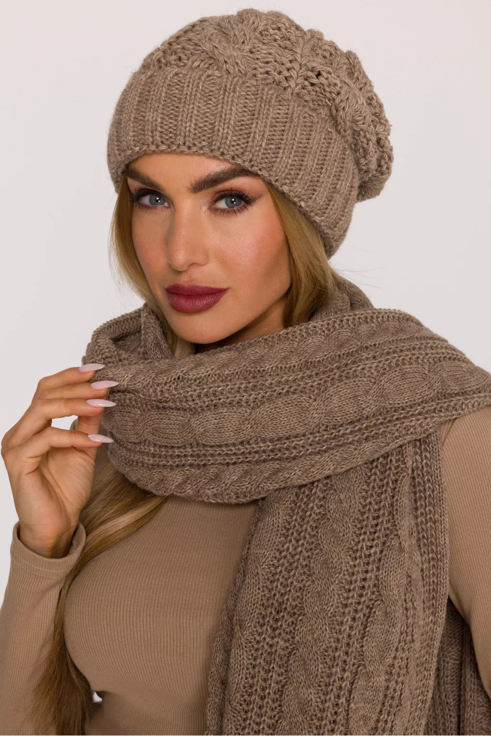 Kepurė modelis 219549 Moe