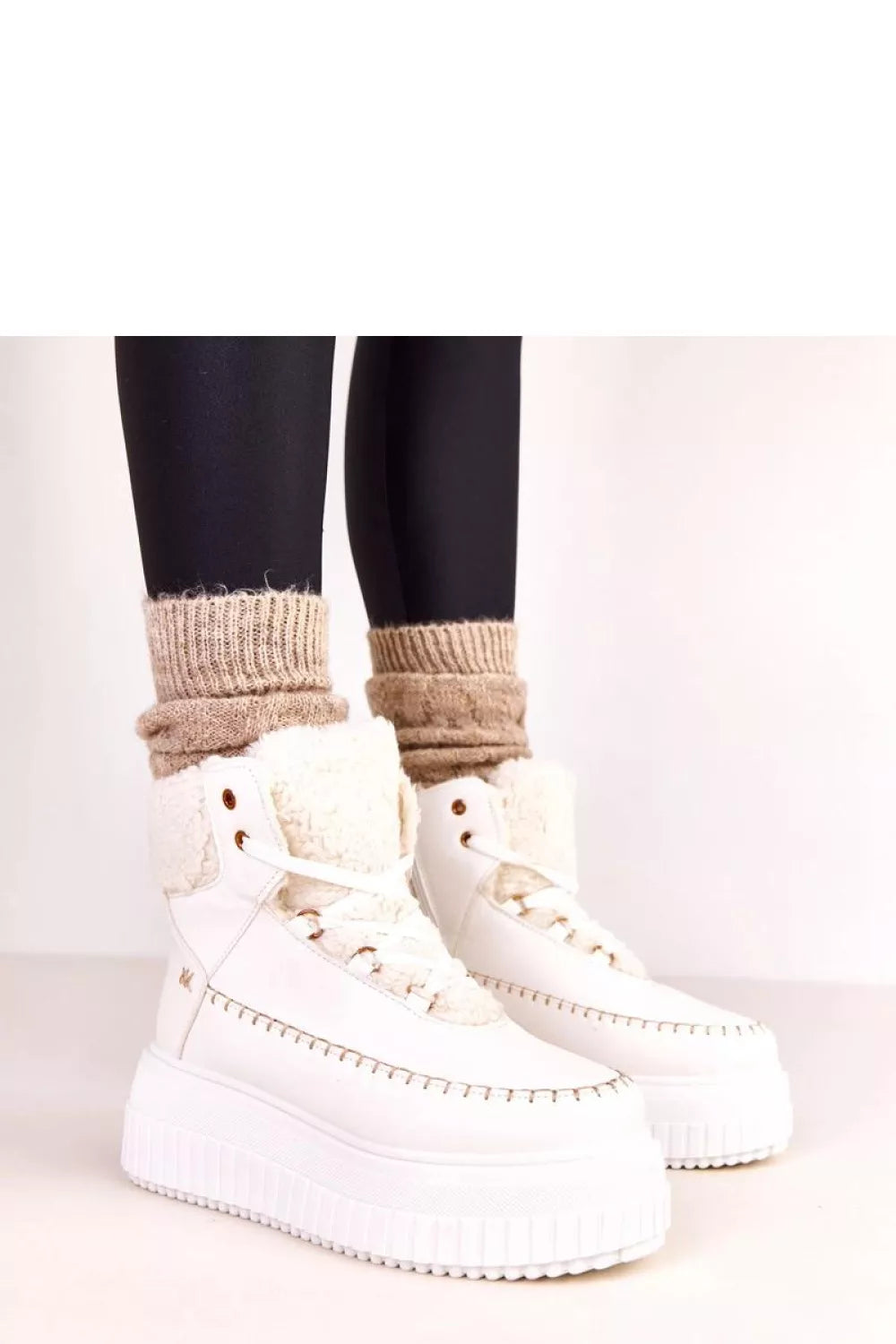 Sportiniai batai modelis 219937 Solea