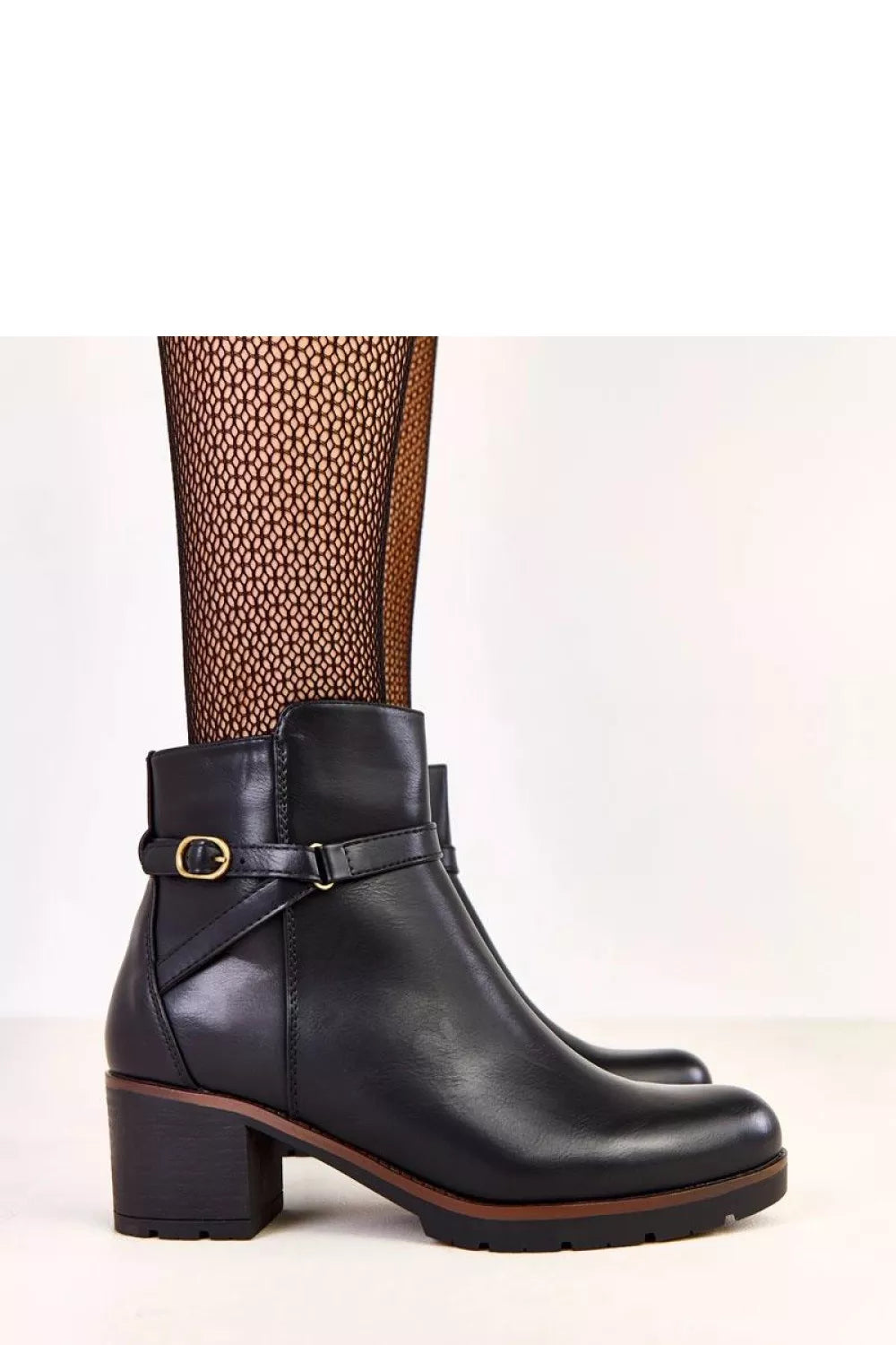 Batai su kulnu, modelis 219956 Solea