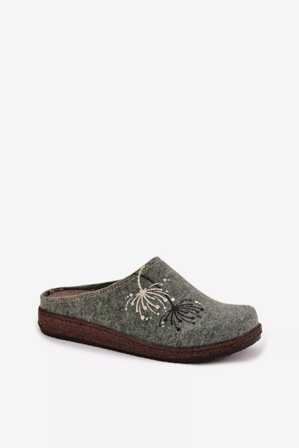 Šlepetės modelis 220064 Step in style