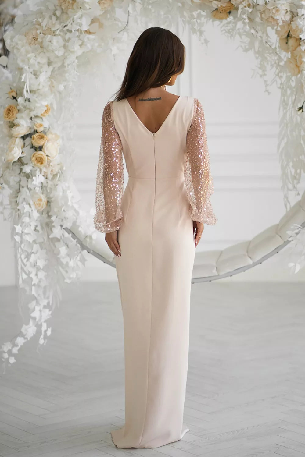 Ilga suknelė modelis 220093 Bicotone