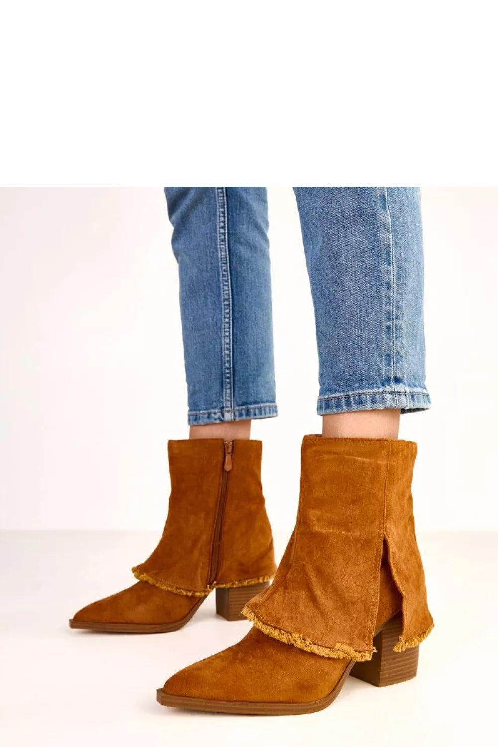 Aulinukai su kulnu, modelis 220270 Solea