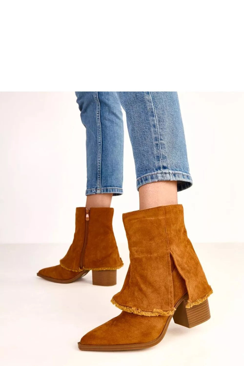 Aulinukai su kulnu, modelis 220270 Solea